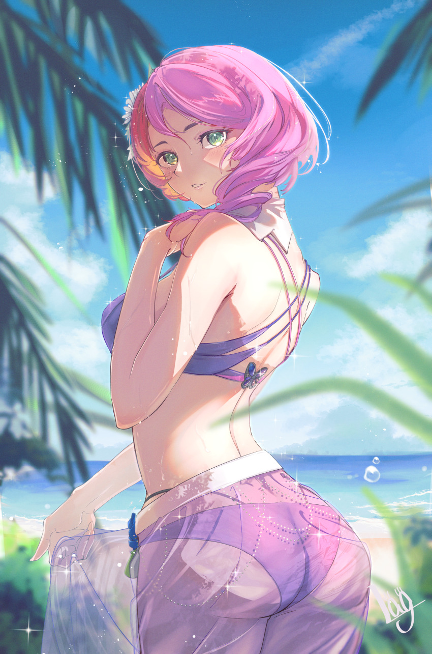 1girl 1girl absurd_res alisa_bosconovitch seductor culo playa bikini nube cielo_nublado desde_detrás ojos_verdes alta_res lag_(wo76_a) cabello medio namco océano afuera palmera cabello_rosa bikini_púrpura transparente falda_transparente falda cielo traje de baño tekken tekken_6_bloodline_rebellion tekken_7 tekken_8 tekken_blood_vengeance tekken_tag_tournament _2 árbol