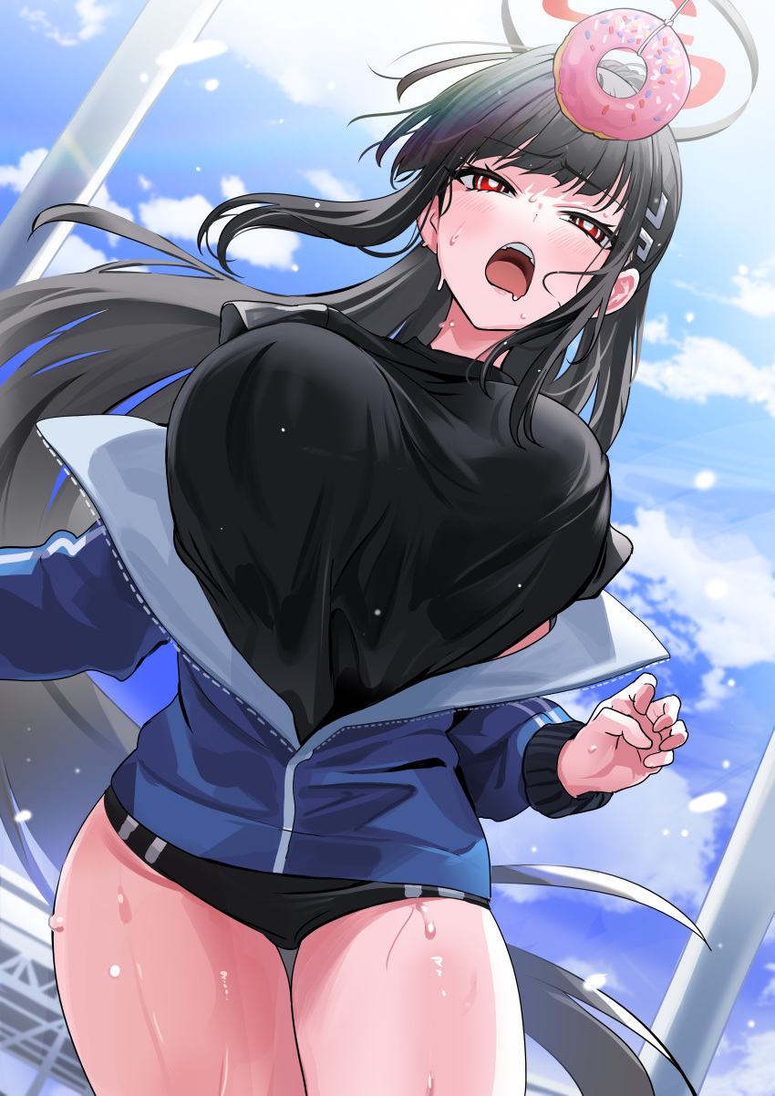 1girl 1girl absurd_res big_breasts black_buruma black_hair black_shirt blue_archive blunt_bangs rubor pechos buruma donut comida adorno de pelo horquilla halo chaqueta de alta resolución chaqueta_parcialmente quitada pelo largo boca_abierta ojos rojos rio_(blue_archive) camisa sudor muslo_gap muslos pelo_muy_largo yuki_(asayuki101)