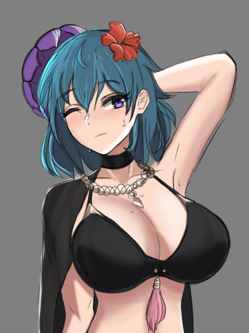 1girl 1girl 1girl seductor traje_alterno brazo_up pechos grandes bikini bikini_top bikini_negro rubor pechos byleth_(emblema_de_fuego) byleth_(emblema_de_fuego)_(mujer) byleth_(verano)_(emblema_de_fuego)_(mujer) escote desspie emblema_de_fuego emblema_de_fuego:_tres_casas emblema_de_fuego_héroes pelo_flor adorno_pelo alta_resolución media _pelo nintendo one_eye_cerrado ojos_morados pelo_verde azulado parte superior_del_cuerpo