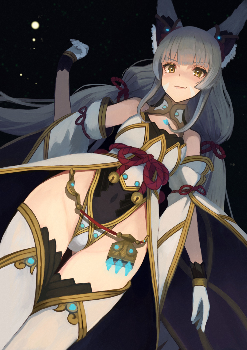 1girl 1girl seductor orejas_animal hombros_desnudos fondo_negro pechos orejas_gato joya_pecho núcleo_cristal_(xenoblade) mangas_separadas ángulo_holandés marca_facial guantes cabello_gris ingle mano_arriba alta_resolución pierna alta pierna_alta leotardo labebebe_lee leotardo sonrisa ligera cabello largo mirando_al_visor nia nia_(blade)_(xenoblade) nia_(xenoblade) ni ntendo cuerda_roja cuerda shimenawa pechos_pequeños medias colas gemelas pelo_muy_largo guantes_blancos mangas_blancas muslos_blancos xenoblade_(serie) xenoblade_chronicles_2 ojos_amarillos