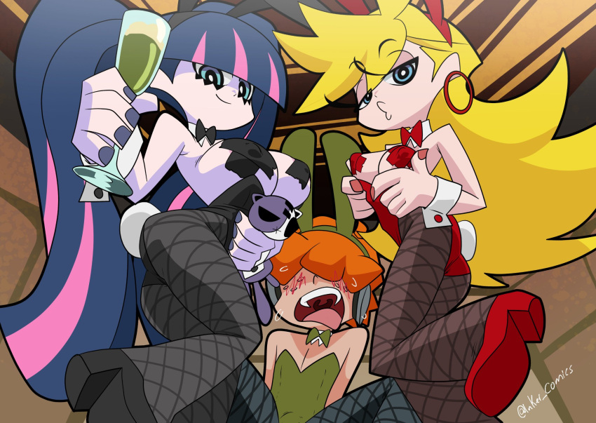 1 chico 2 chicas culo pechos grandes cabello rubio ojos azules cabello azul pechos sonrosados ​​calzoncillos rock conejito chico conejita traje de conejita coolerinker travestismo femboy medias de rejilla tacones altos inker_comics inkershike mujer de piel pálida piel pálida bragas y medias con liguero panty_anarchy pantimedias cubrebocas cabello rosa media_anarchy cinta whimp