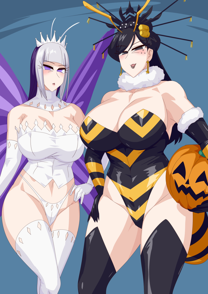 2_chicas seductor disfraz_de_abeja pechos_grandes pelo_negro disfraz_de_mariposa alas_de_mariposa escote ojos_grises disfraz_de_halloween tenencia_jack_o_lantern alas_de_insectos iroki karras múltiples_niñas ohsama_sentai_king-ohger otokam1117 super_sentai alas_de_pelo_blanco_y_morado