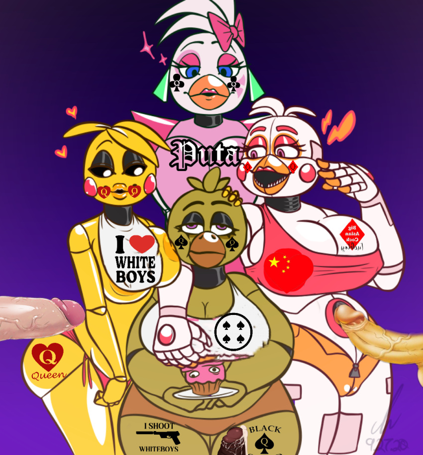 1girl 4girls animatronic arm_around_shoulders big_breasts breast_press senos chica_(fnaf) ropa_escritura femenina_solo cinco_noches_en_freddy's cinco_noches_en_freddy's:_seguridad_brecha cinco_noches_en_freddy's_2 funtime_chica_(fnaf) glamrock_chica_(fnaf) graciosamente curvilínea gradiente_fondo pechos_enormes múltiples_niñas reina_de_clubes reina_de_diamantes reina_de_corazones reina_de_picas robot dientes_afilados firma fondo_simple juguete_chica_(fnaf)